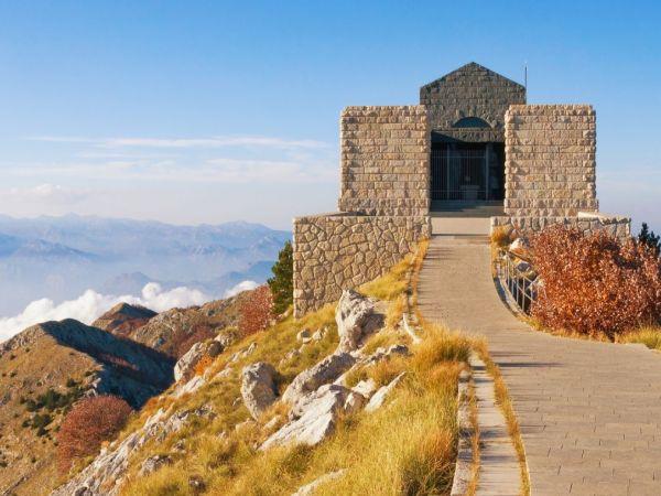 Montenegro hiking vacation