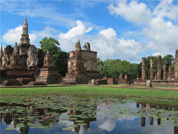 Thailand small group tour with added comfort