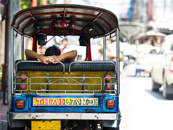 Thailand small group tour with added comfort