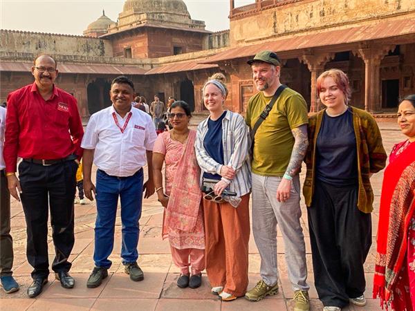 Taj Mahal and tigers tour, India