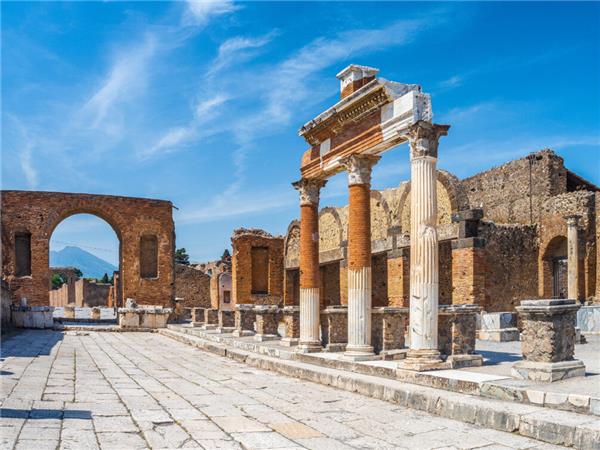 Amalfi Coast and Bay of Naples vacations