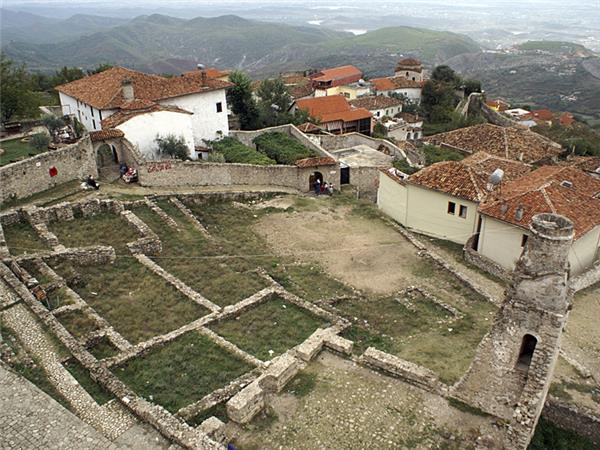 Small group Albania vacation