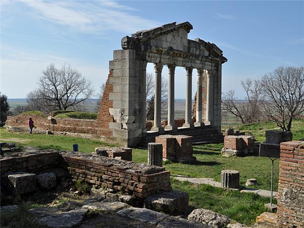 Small group Albania vacation