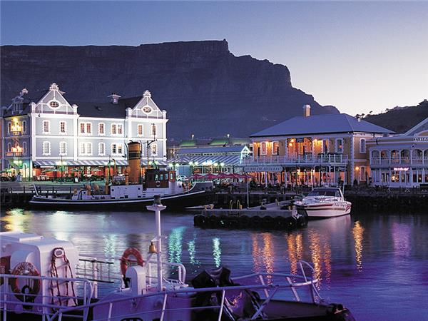 Cape Town to Vic Falls vacation in Southern Africa