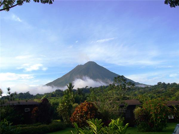 Central America cycling vacation