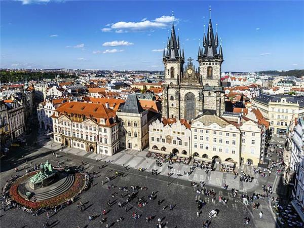 Prague to Budapest cycling vacation