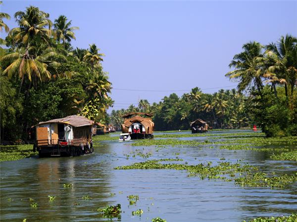 Kerala hiking vacation in India
