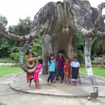 Children with elephant statue