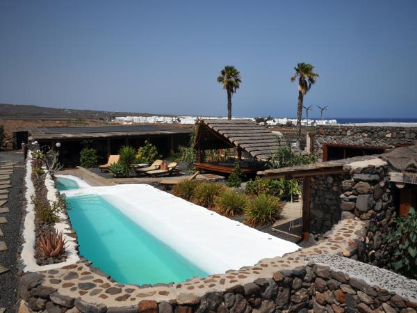 Lanzarote villa accommodation, Canary Islands