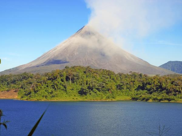 Costa Rica beach & wildlife vacation