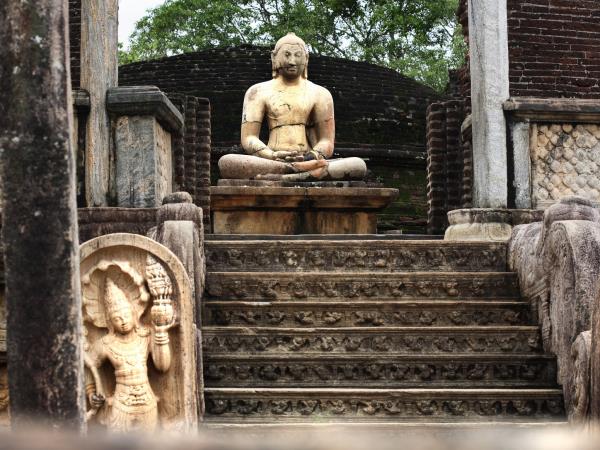 Sri Lanka tour & beach vacation