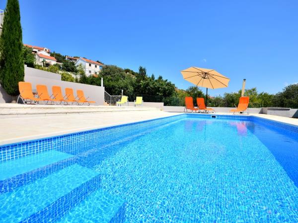 Croatia island family activity vacation for teenagers