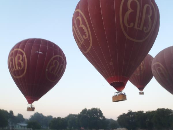 Burma family cultural & adventure vacation