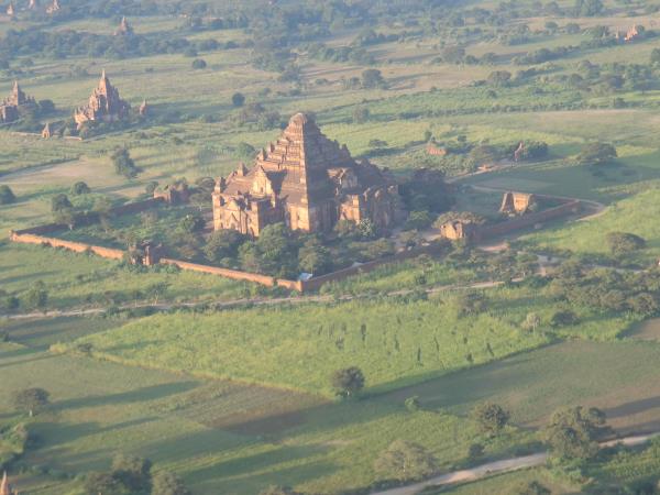 Burma family cultural & adventure vacation