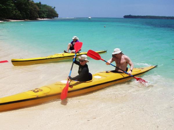 Papua New Guinea sea kayaking vacation