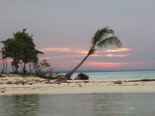 Papua New Guinea sea kayaking vacation