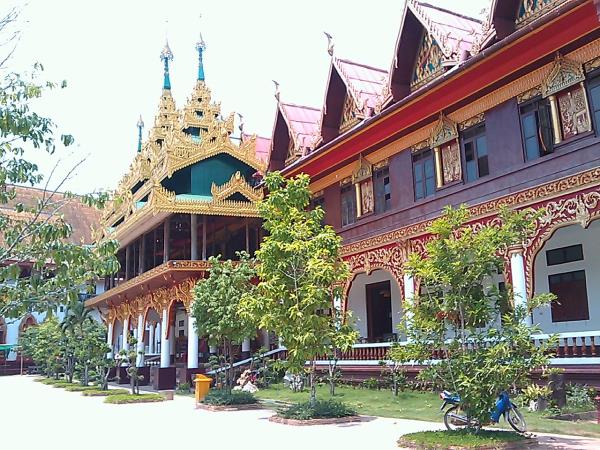 Thailand trekking & rafting vacation, tailor made