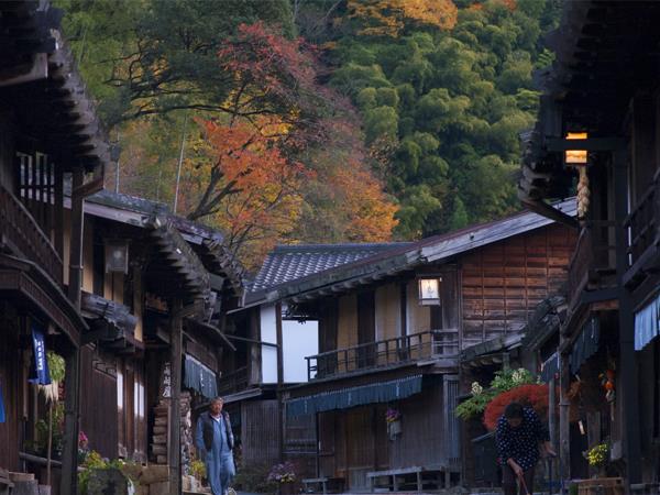 Japan honeymoon tour on a shoestring