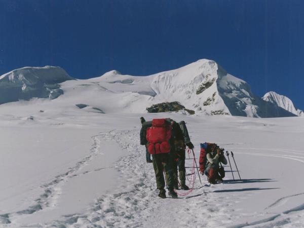 Annapurna Circuit & Tilicho Lake trekking vacation