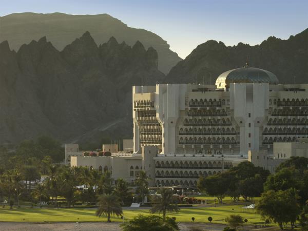 Oman tailor made vacation