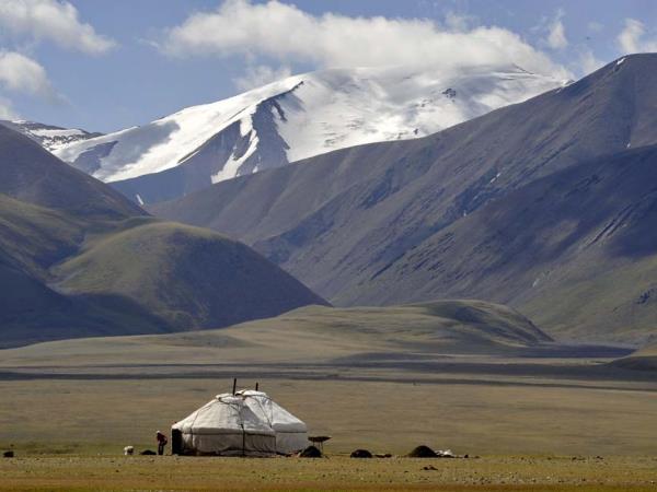 Mongolian Eagle adventure vacation