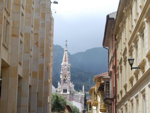 Colombia vacation, cities and coast