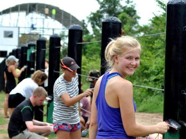 Family volunteering in Thailand