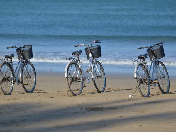 Myanmar cycling tour, private departure
