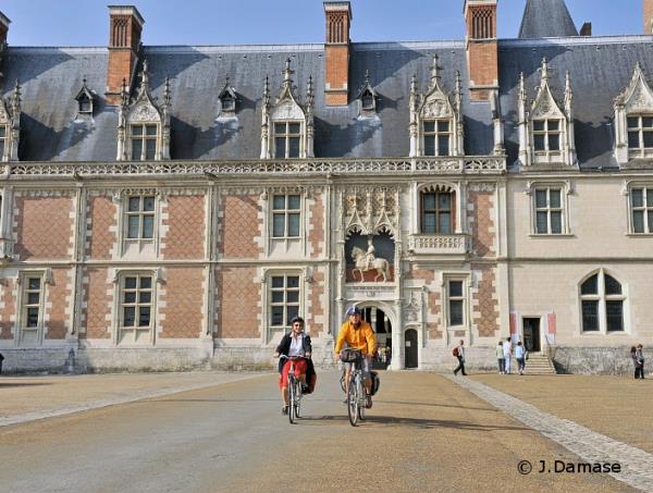 Chateau to Chateau Loire Valley cycling tour