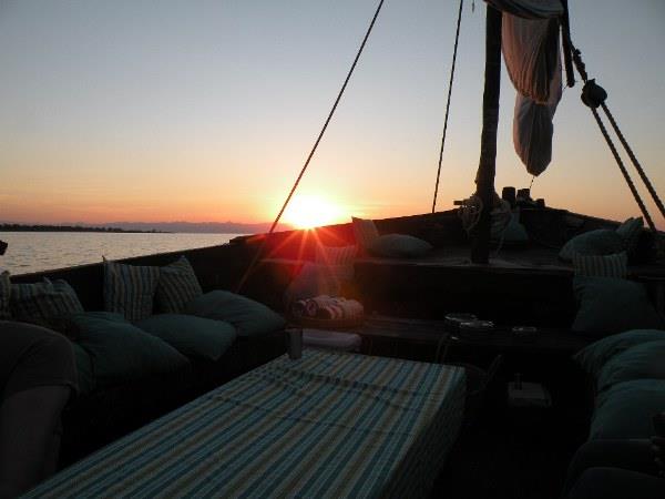 Malawi & Zambia vacation, safari & beach