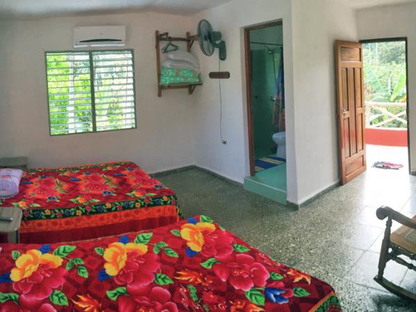 Small group tour to Western Cuba