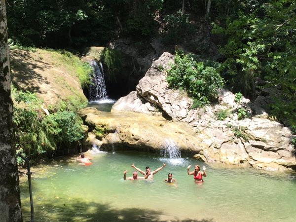 Small group tour to Western Cuba
