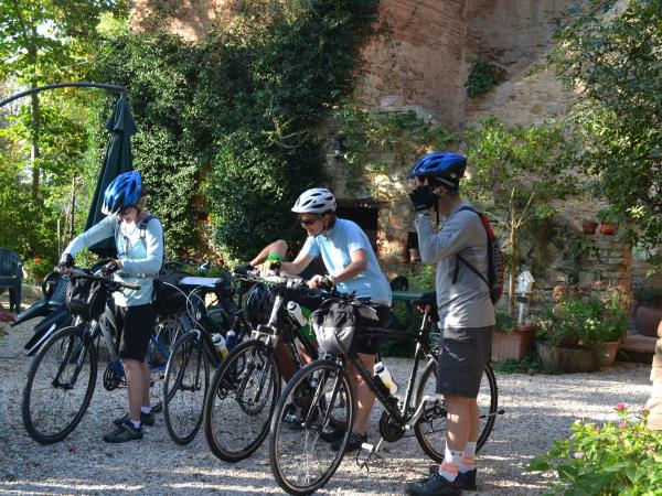Umbria self guided biking holiday, Italy