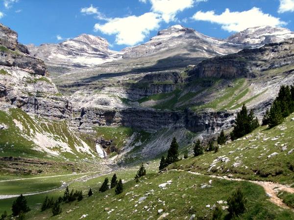 Spanish Pyrenees self guided hiking vacation