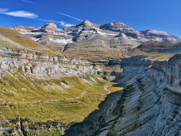 Trail running vacation in Spain, Spanish Pyrenees