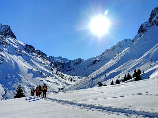 Winter hiking vacation in Spain, Spanish Pyrenees