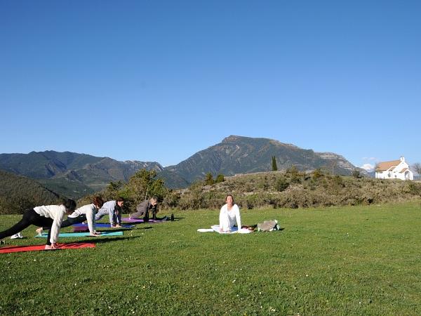 Spanish Pyrenees yoga and walking retreat