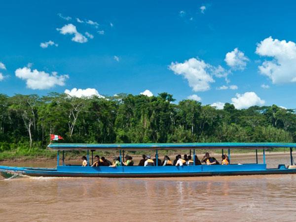 Amazon photography vacation, Peru