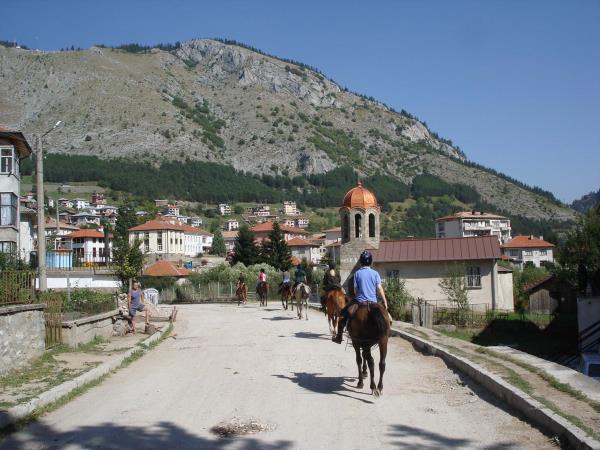 Bulgaria horse riding vacation