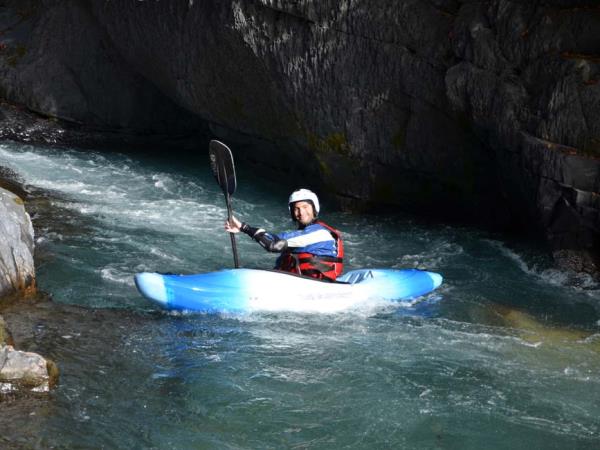Kayaking vacations in the French Alps