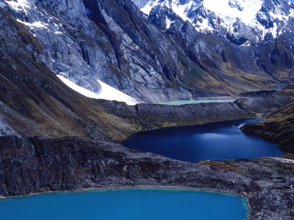 Cordillera Huayhuash trekking vacation