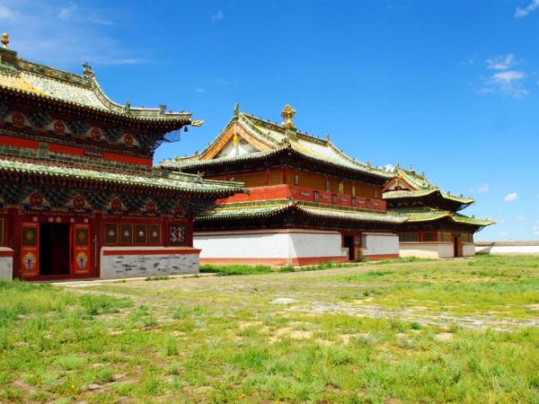 Mongolia family vacation for all ages