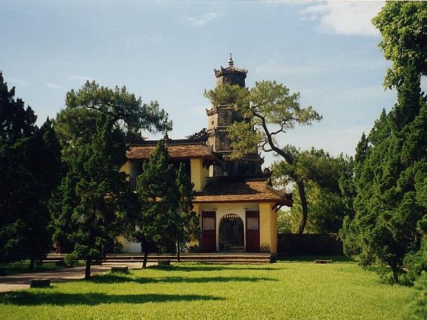 Vietnam heritage tour