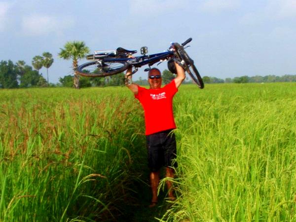 Cambodia biking tour, private departures