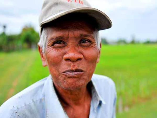 Cambodia country tour, temples & sea