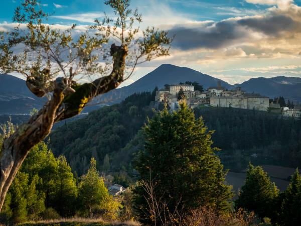 Umbria self guided walking holiday, the North Valley