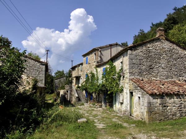 Croatia self guided hiking vacation, Istria region