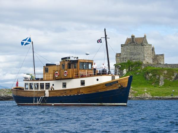 cruise around scottish islands