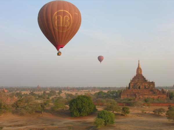 Myanmar highlights vacation