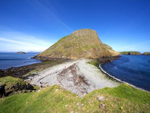 Scotland cruise vacation, private charter
